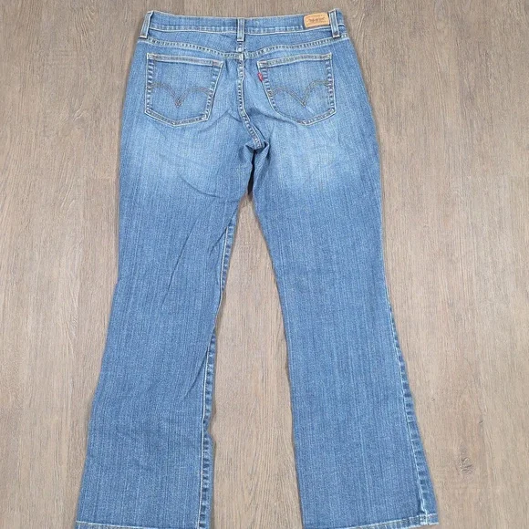 Levi 515 Women's Size 8M Bootcut Medium Wash Stretch - Picture 7 of 9
